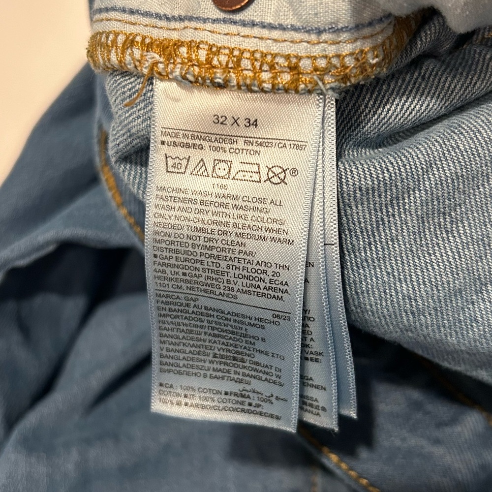 Gap 32x34 Straight Jeans - Picture 10 of 15